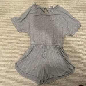 Girls Nordstrom Grey Jumper